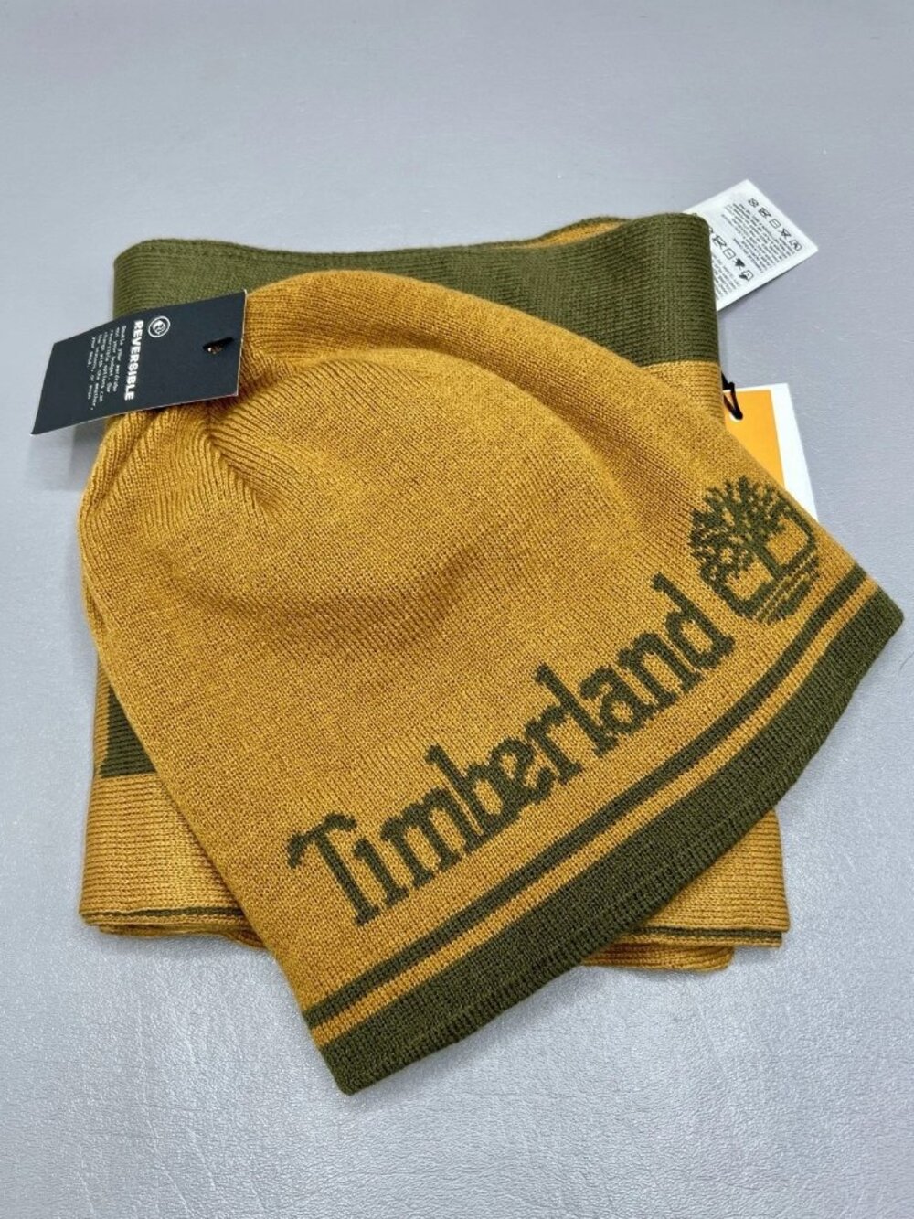 Timberland Mens Reversible Beanie Scarf Set NWT Tan Green Logo Knit $98 MSRP